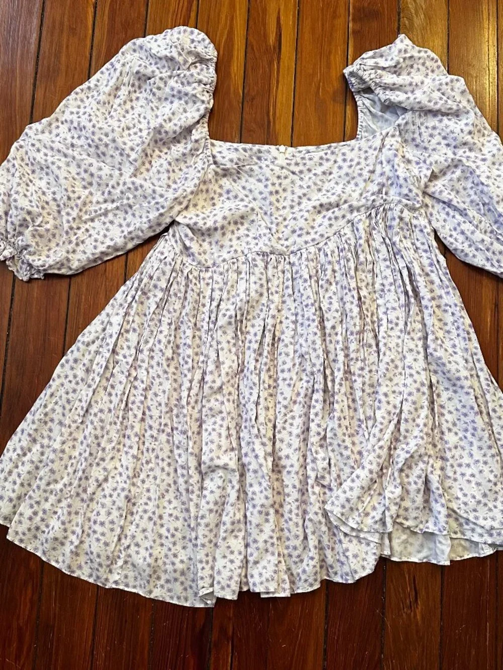 Selkie The Puff Dress in Purple Ditsy Floral - Picture 3 of 7